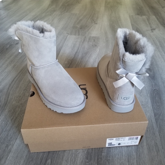 ugg bailey bow seal